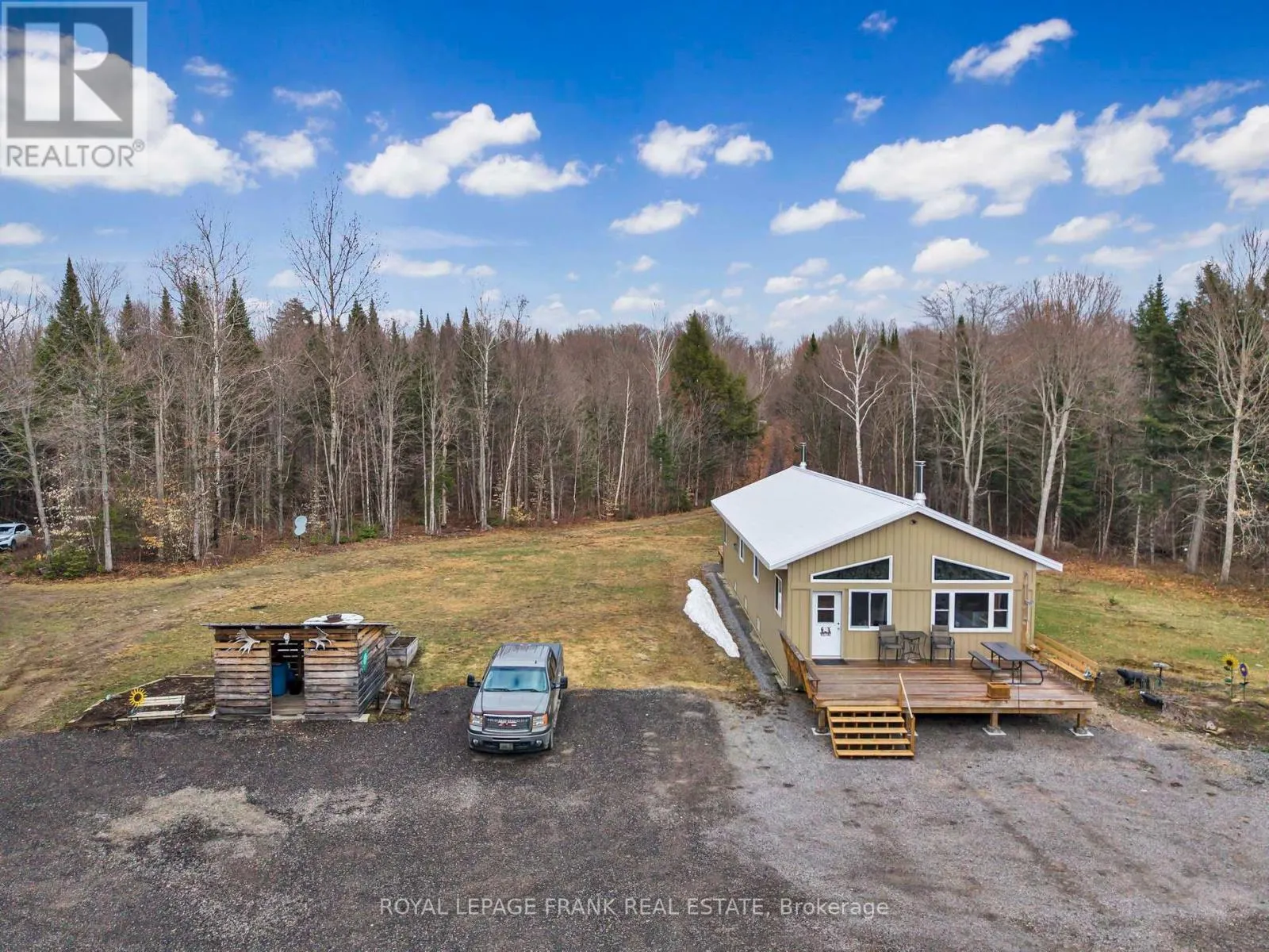 989 NORTH MCKENZIE LAKE ROAD