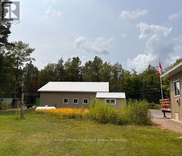 989 NORTH MCKENZIE LAKE ROAD
