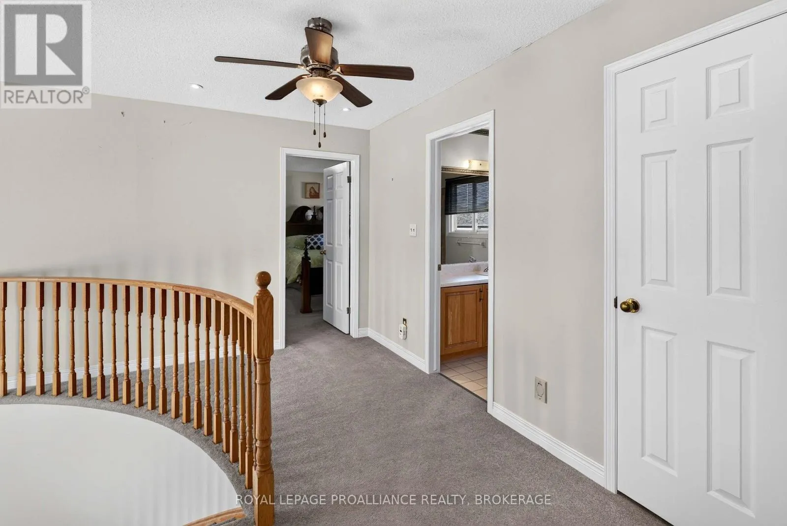 323 SUNRISE CRESCENT