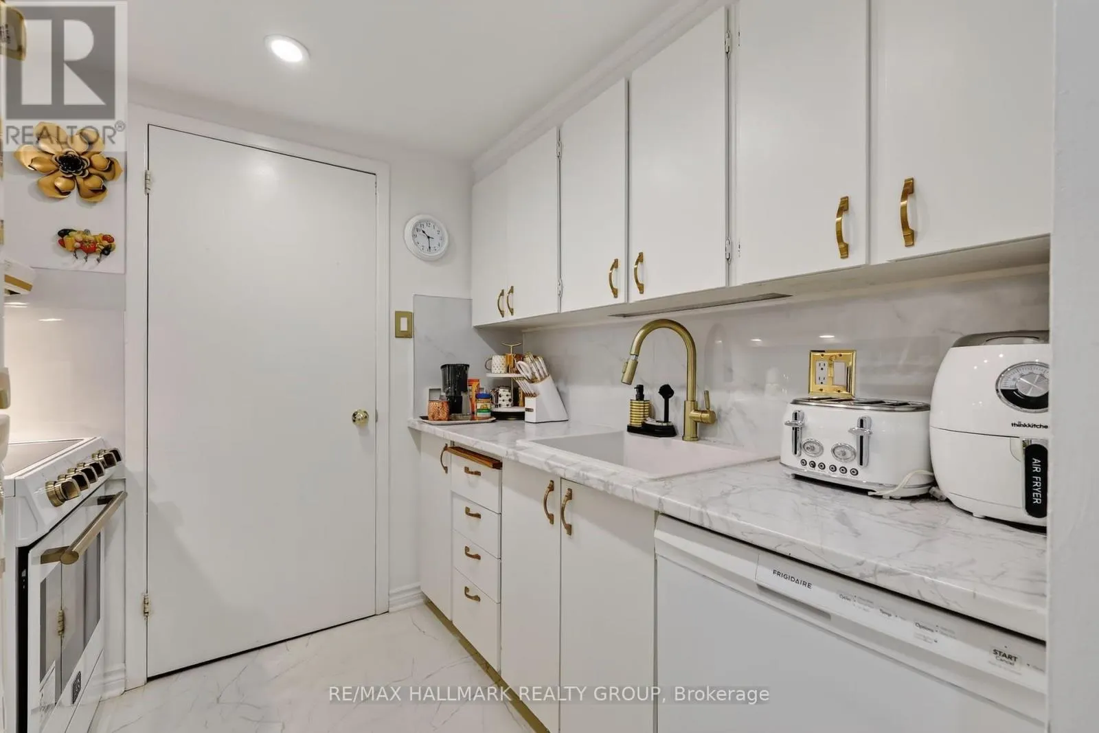 102 - 6532 BILBERRY DRIVE