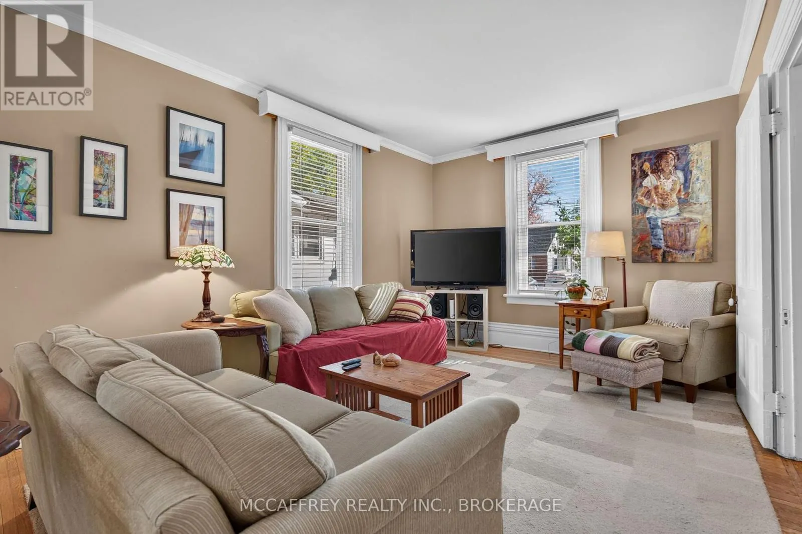15 GRAHAM STREET E