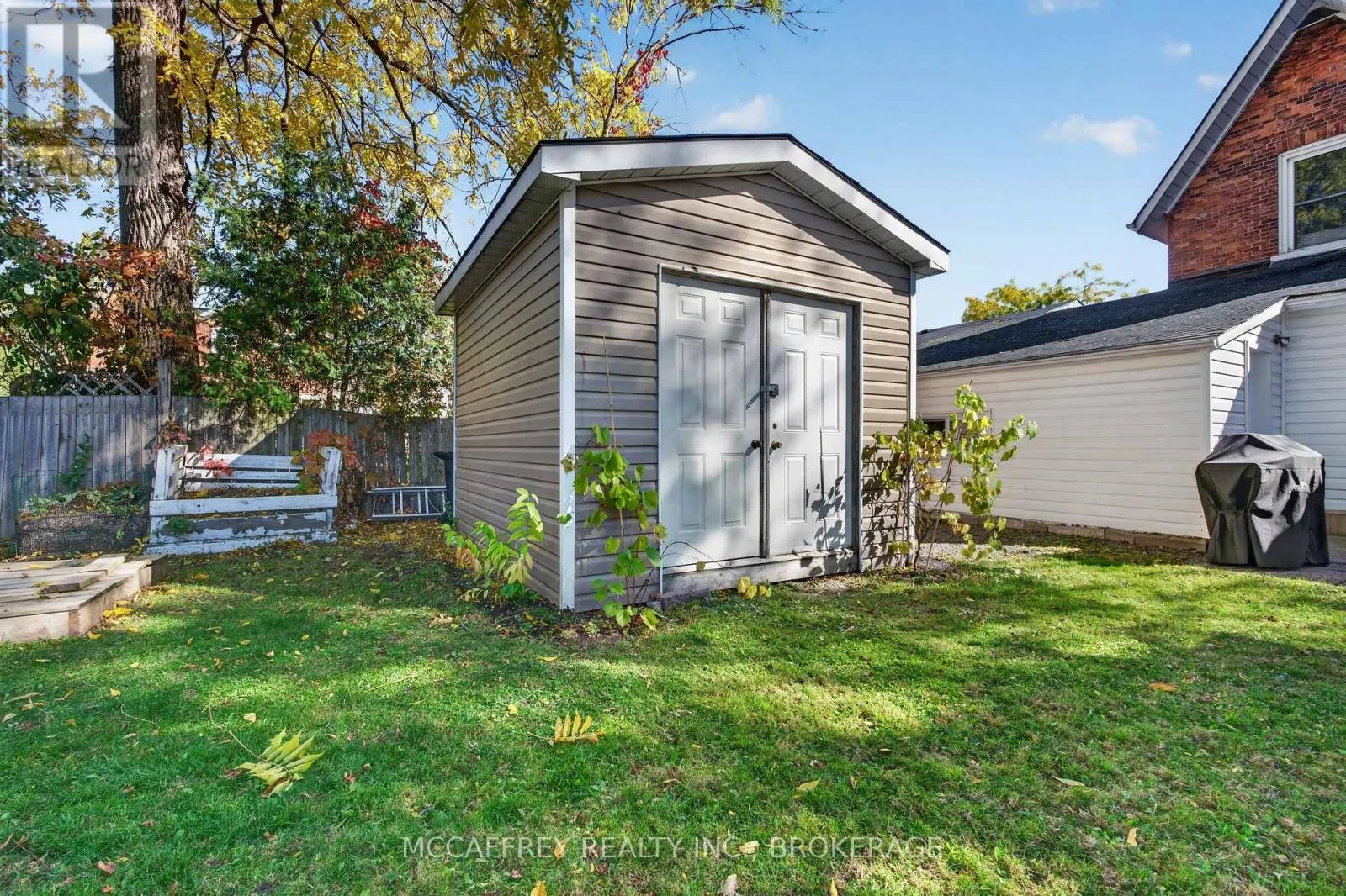 15 GRAHAM STREET E