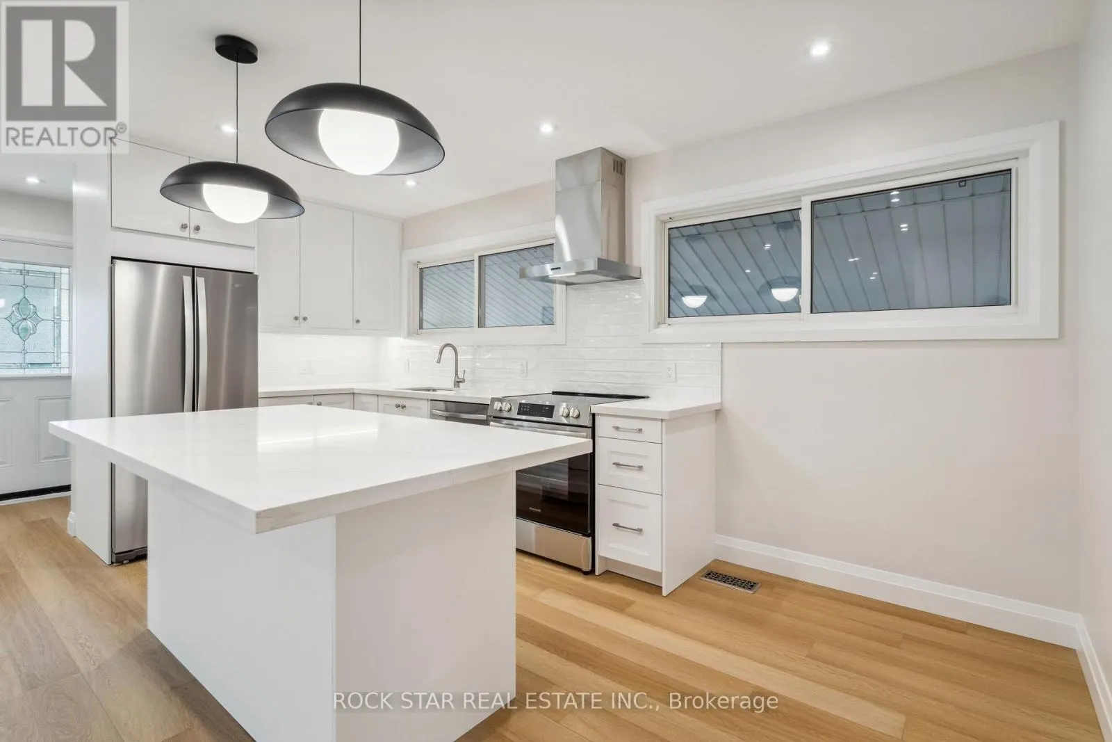 MAIN - 121 TOBY CRESCENT