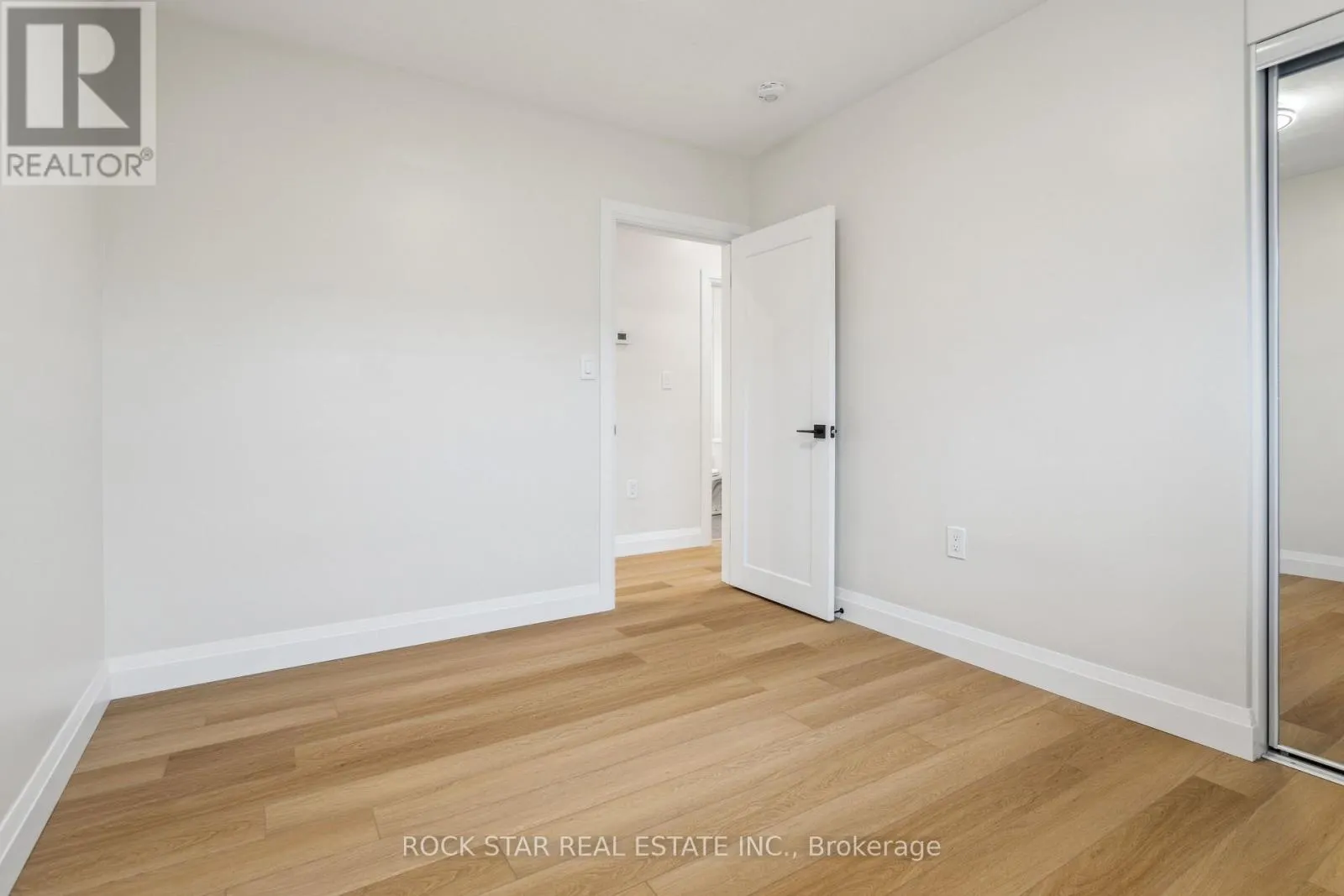 MAIN - 121 TOBY CRESCENT