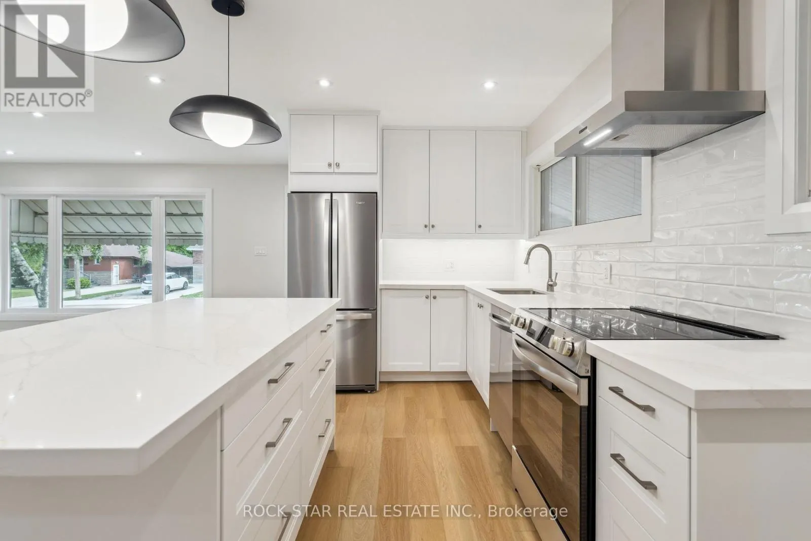 MAIN - 121 TOBY CRESCENT