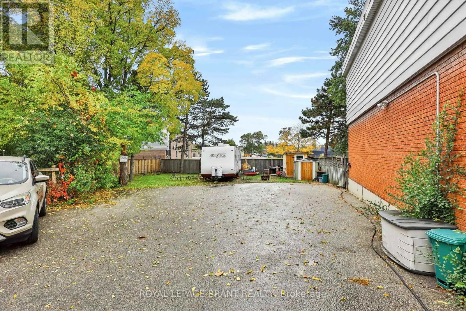 23 BRENDA COURT