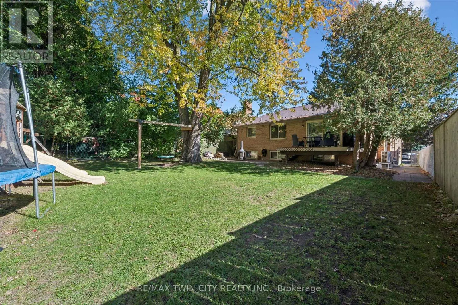51 CAYLEY COURT