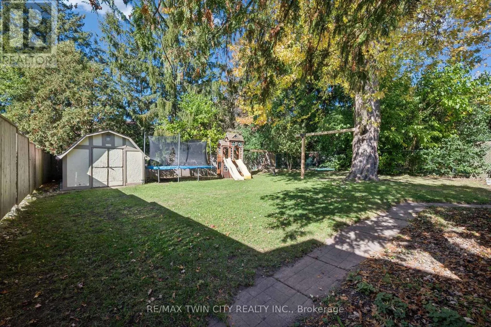 51 CAYLEY COURT