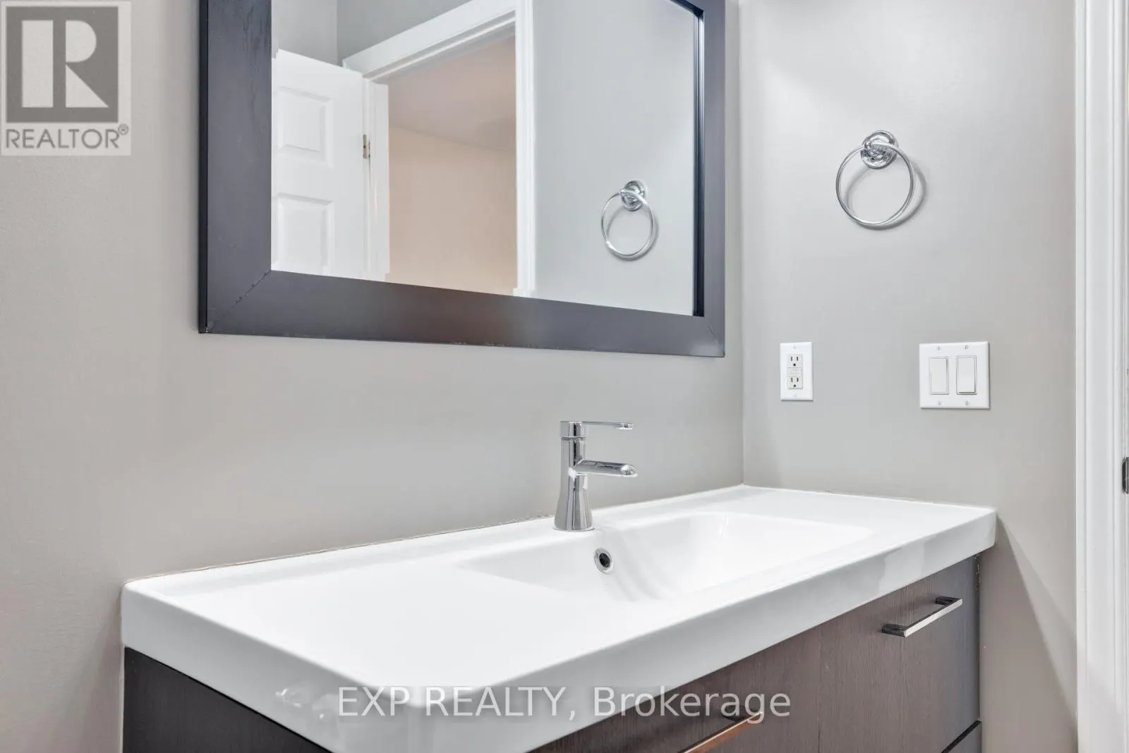 103 FLAMBOROUGH WAY