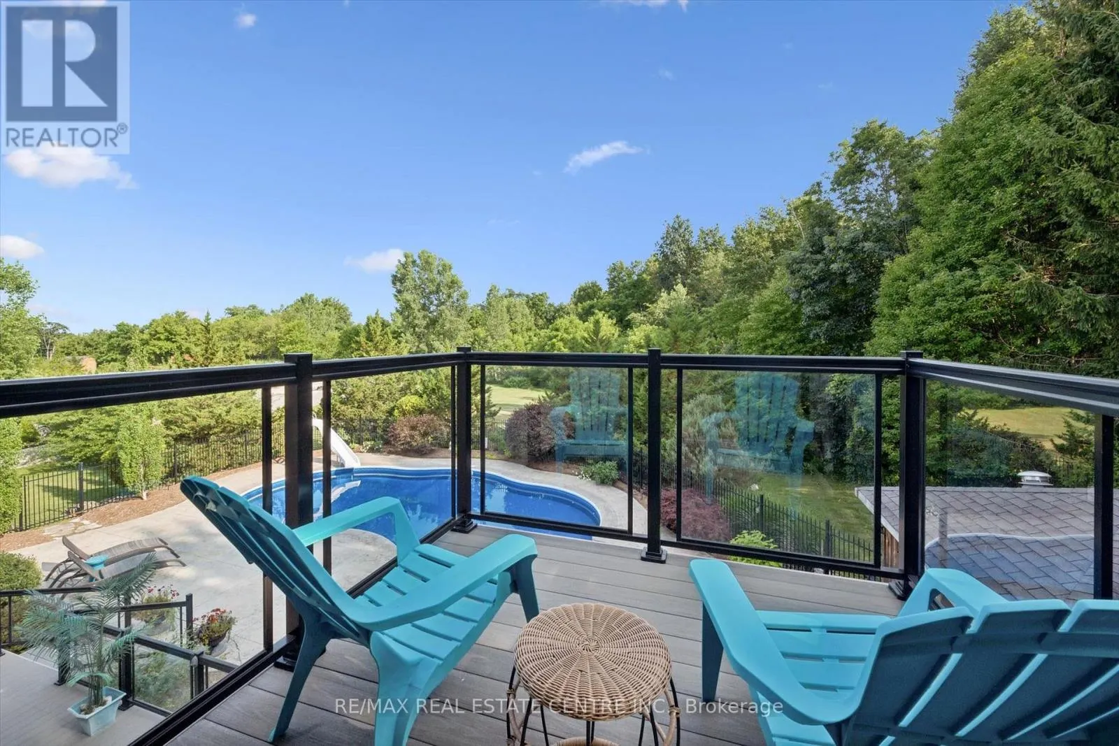 332 SCENIC DRIVE