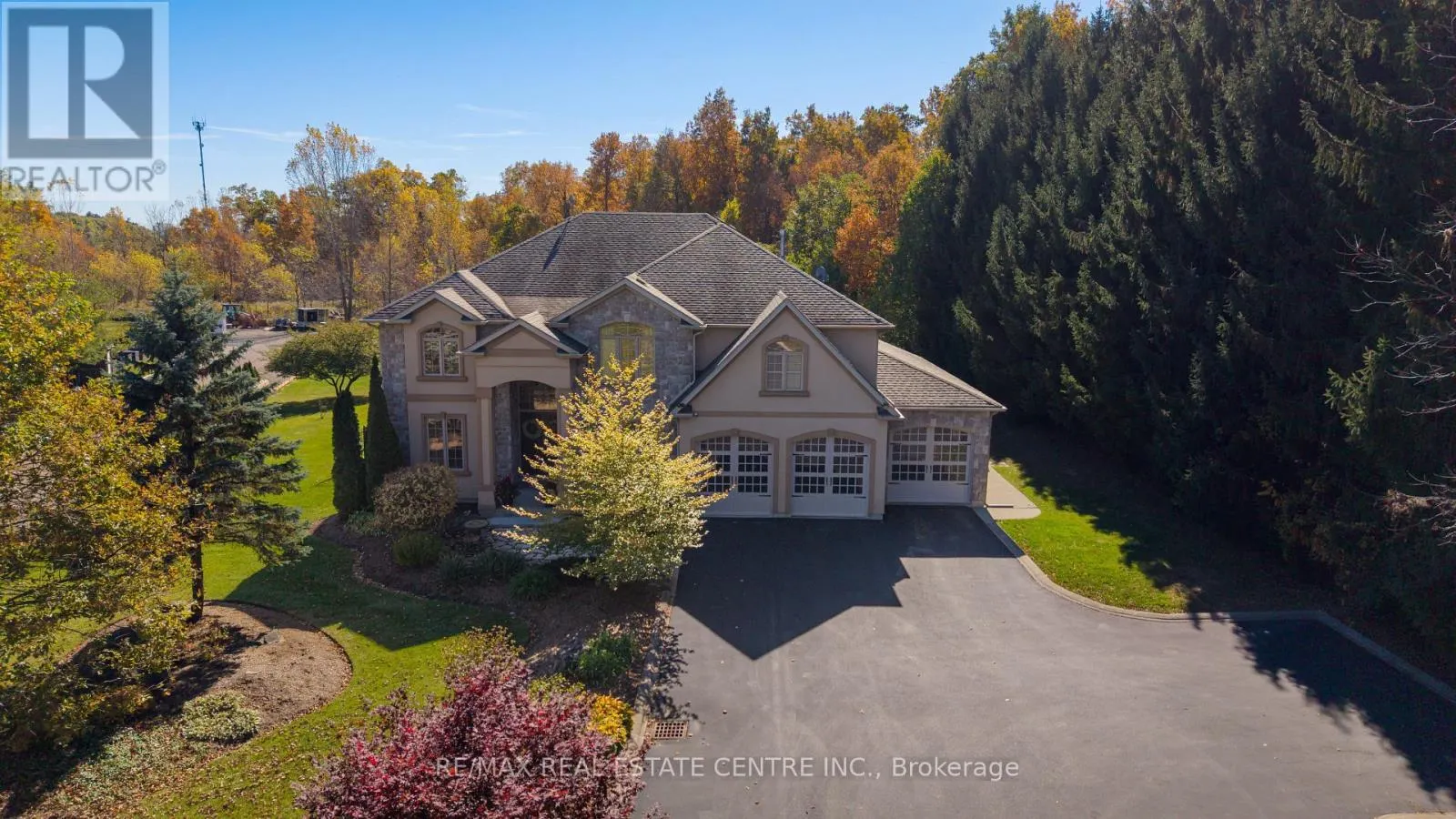 332 SCENIC DRIVE