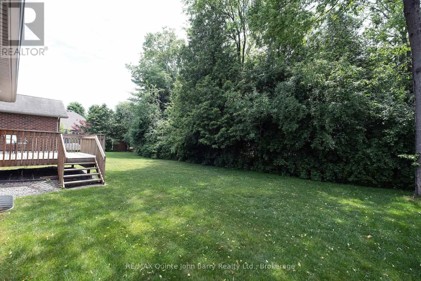 4 ALGONQUIN AVENUE