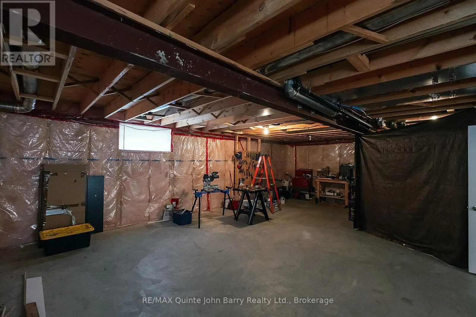 4 ALGONQUIN AVENUE