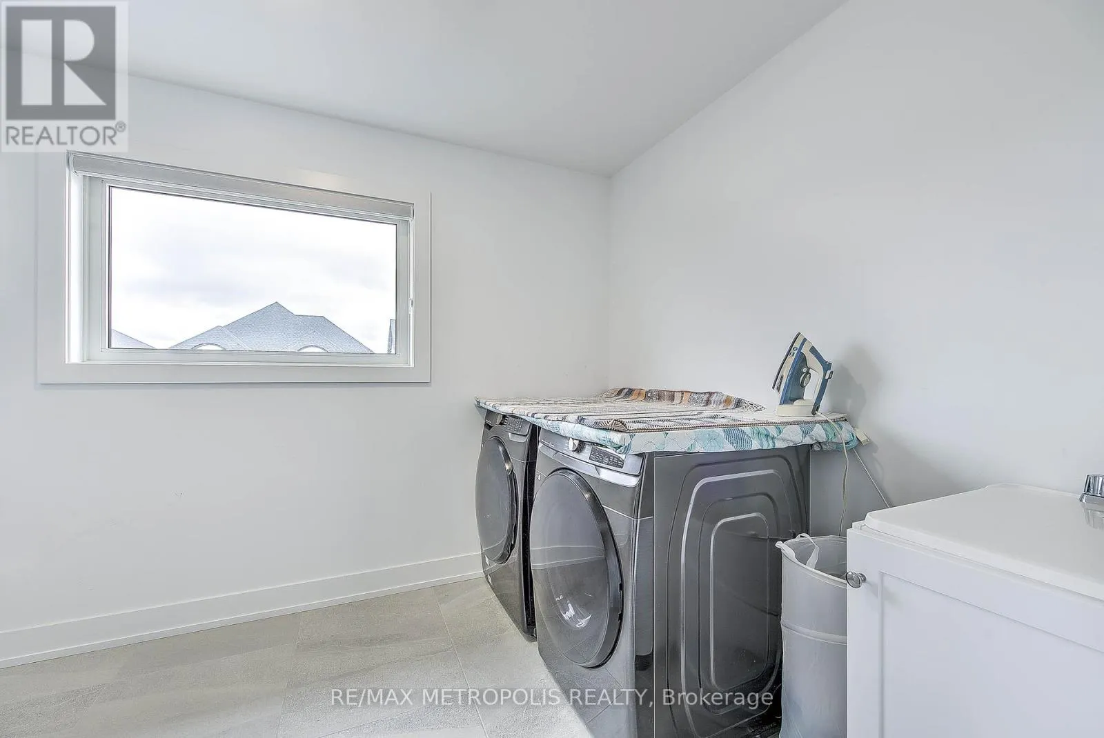 1480 MEDWAY PARK DRIVE