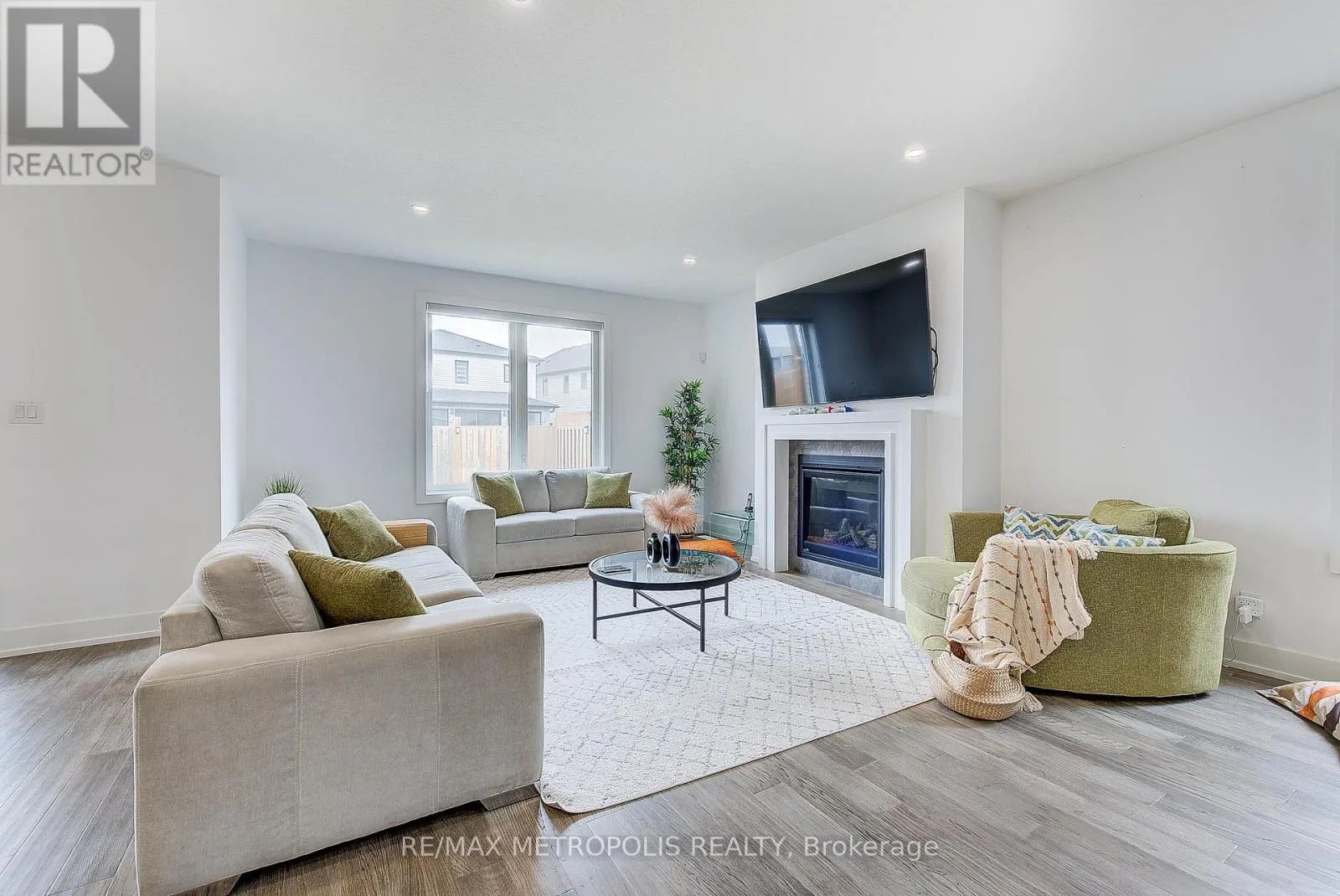 1480 MEDWAY PARK DRIVE