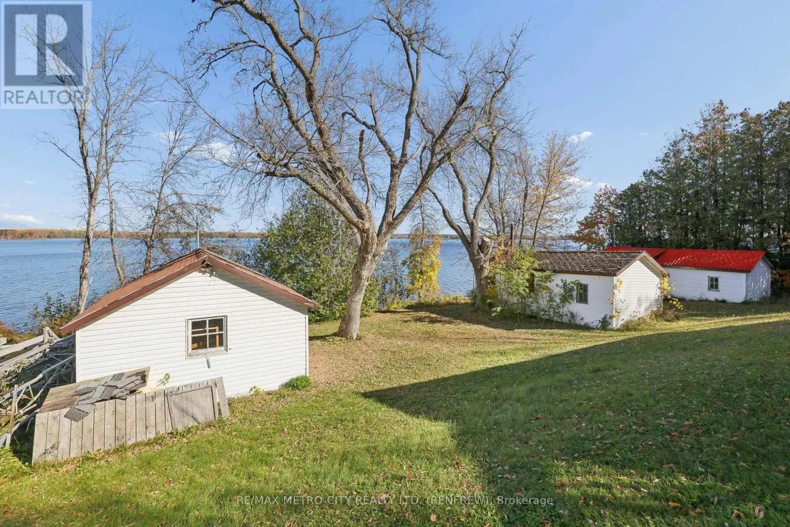 36 GRANDVIEW LANE