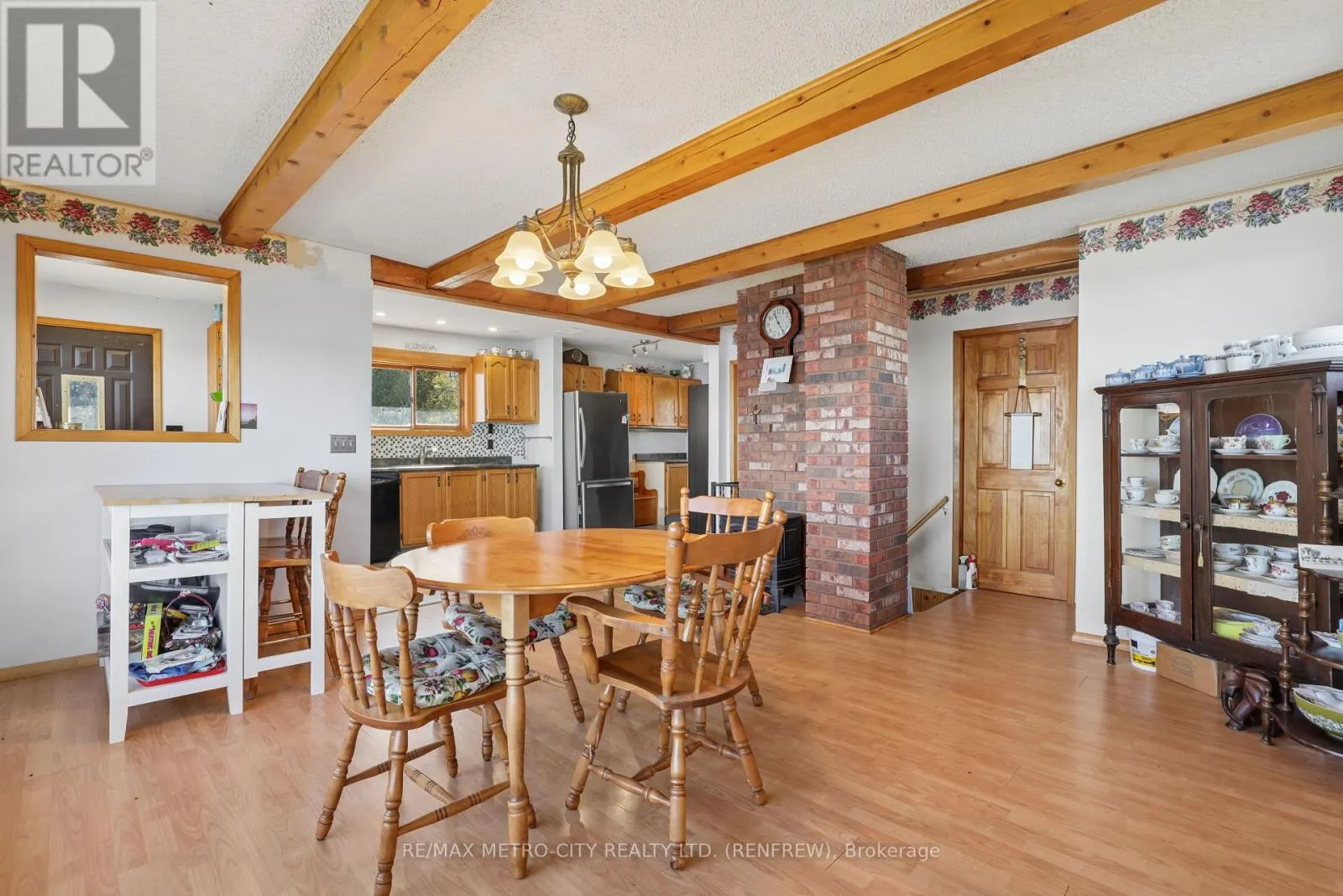 36 GRANDVIEW LANE