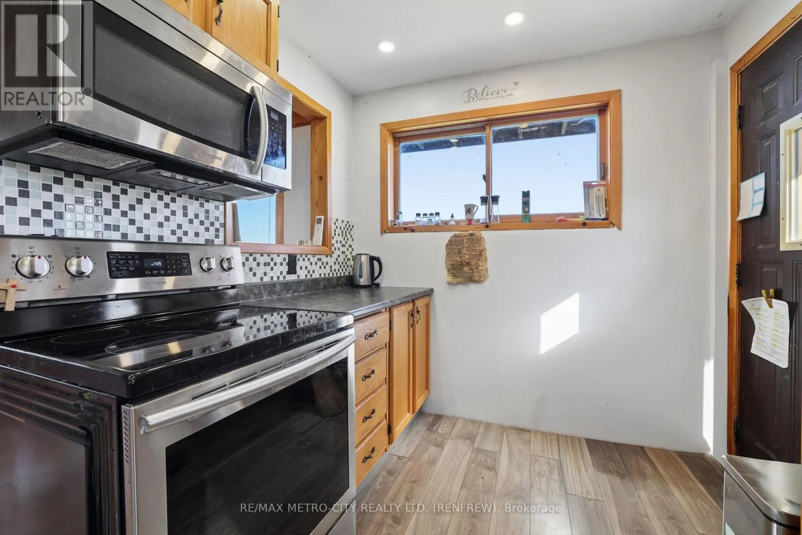 36 GRANDVIEW LANE