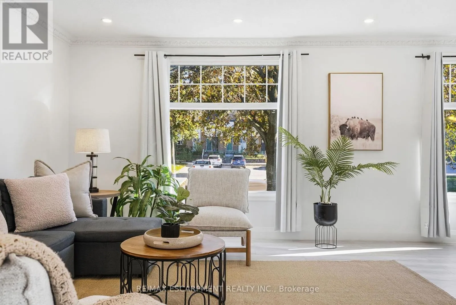 84 ELGAR AVENUE