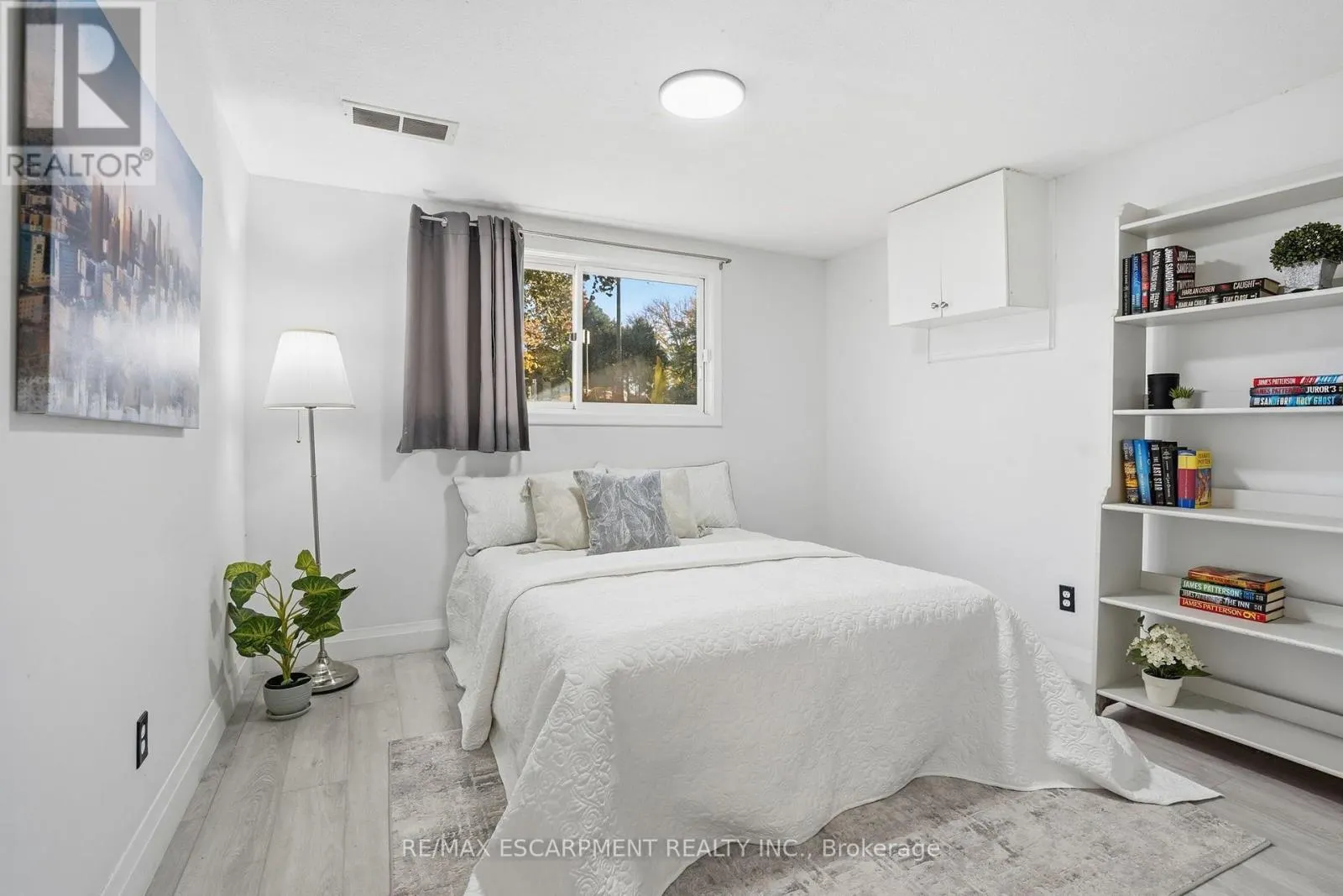 84 ELGAR AVENUE