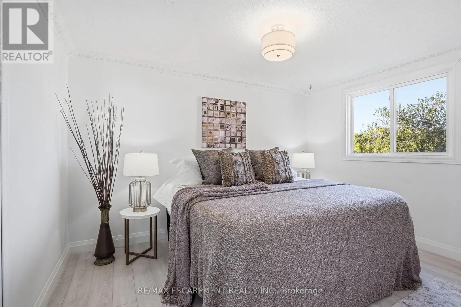 84 ELGAR AVENUE