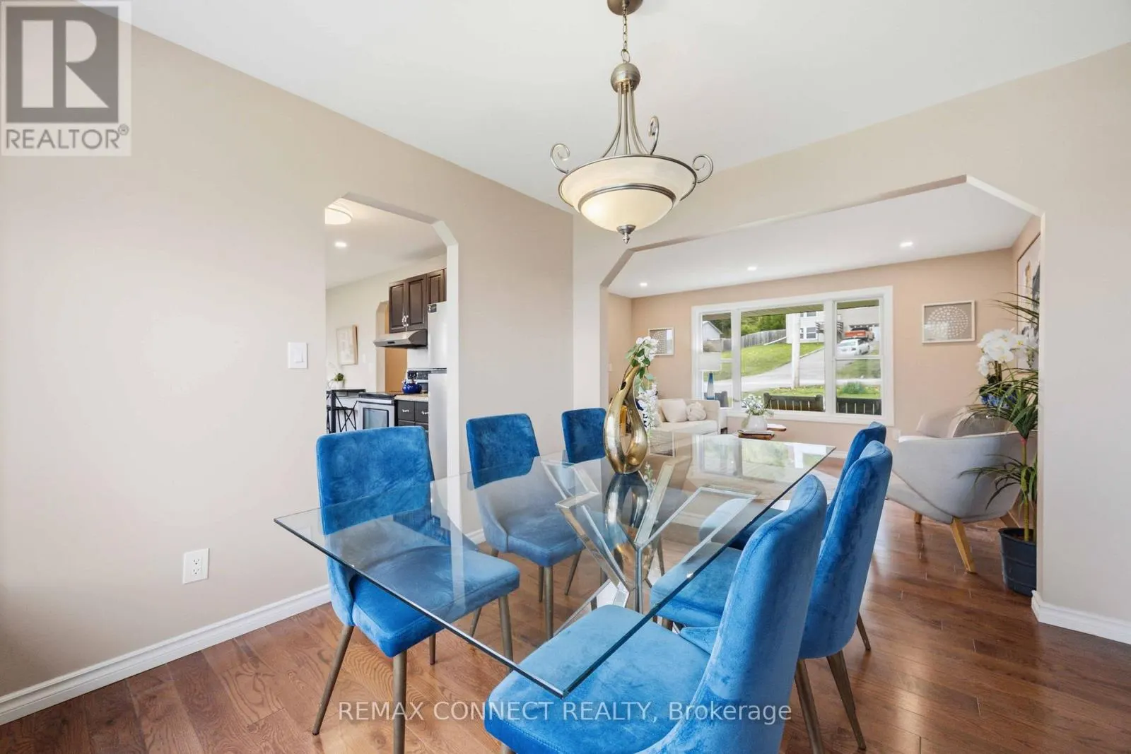 36 HELEN DRIVE
