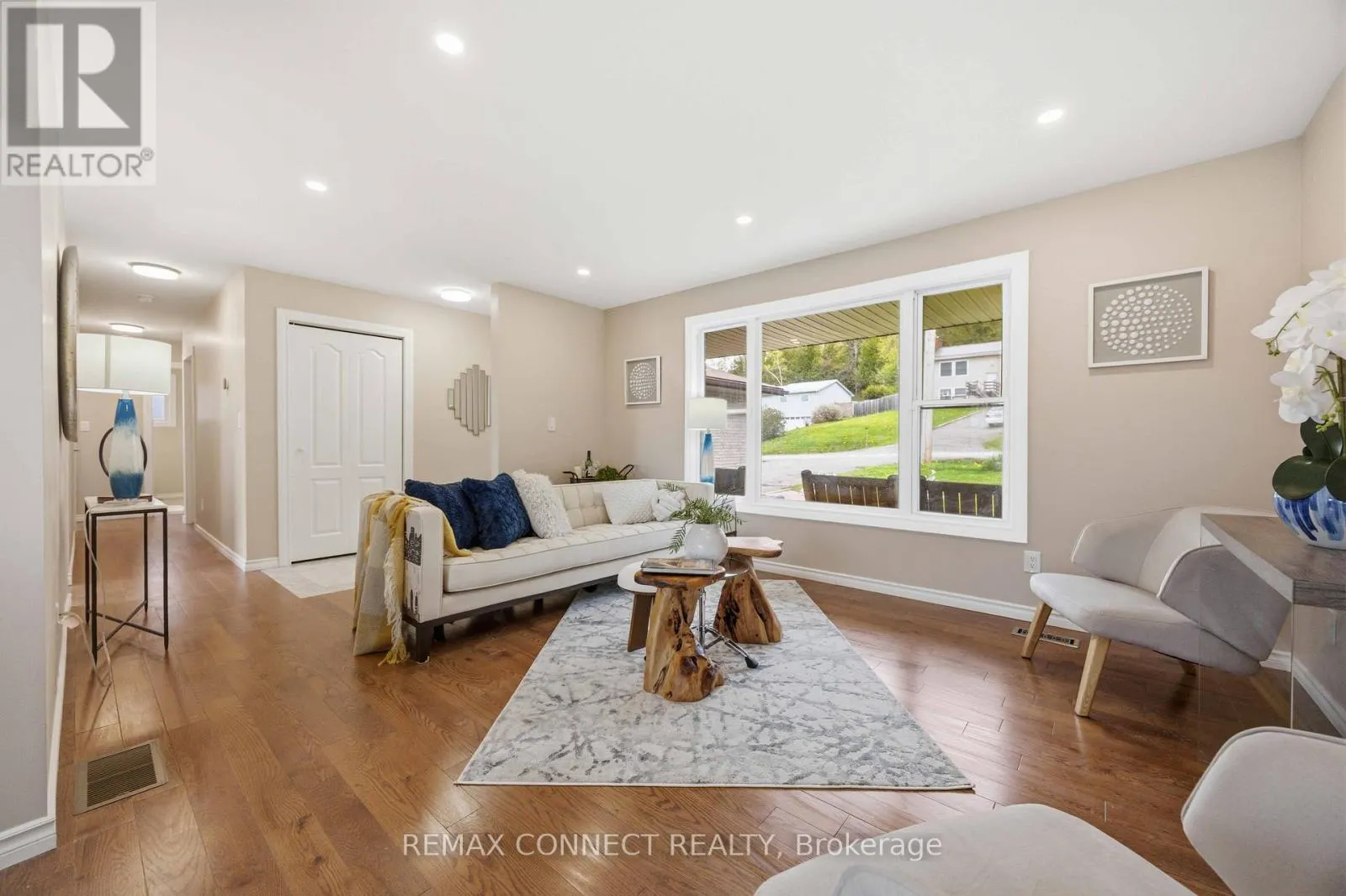 36 HELEN DRIVE