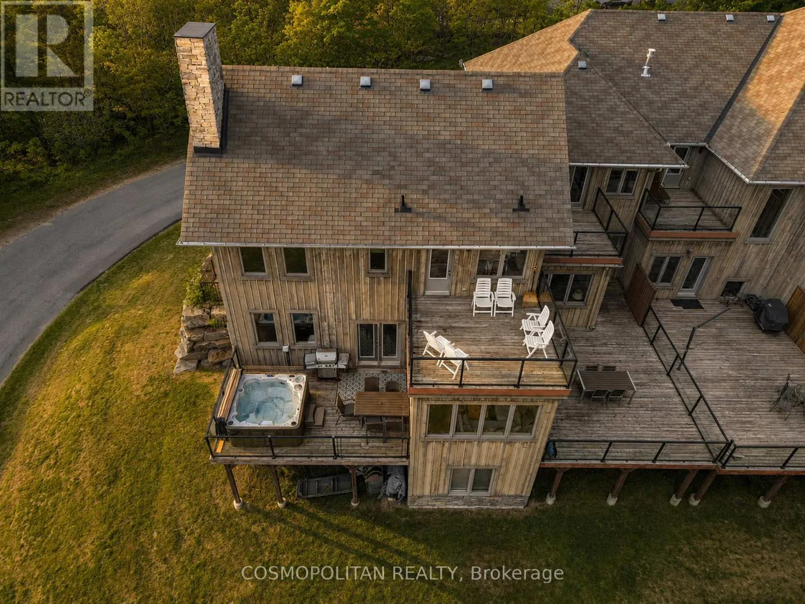 67 ROCKMOUNT CRESCENT