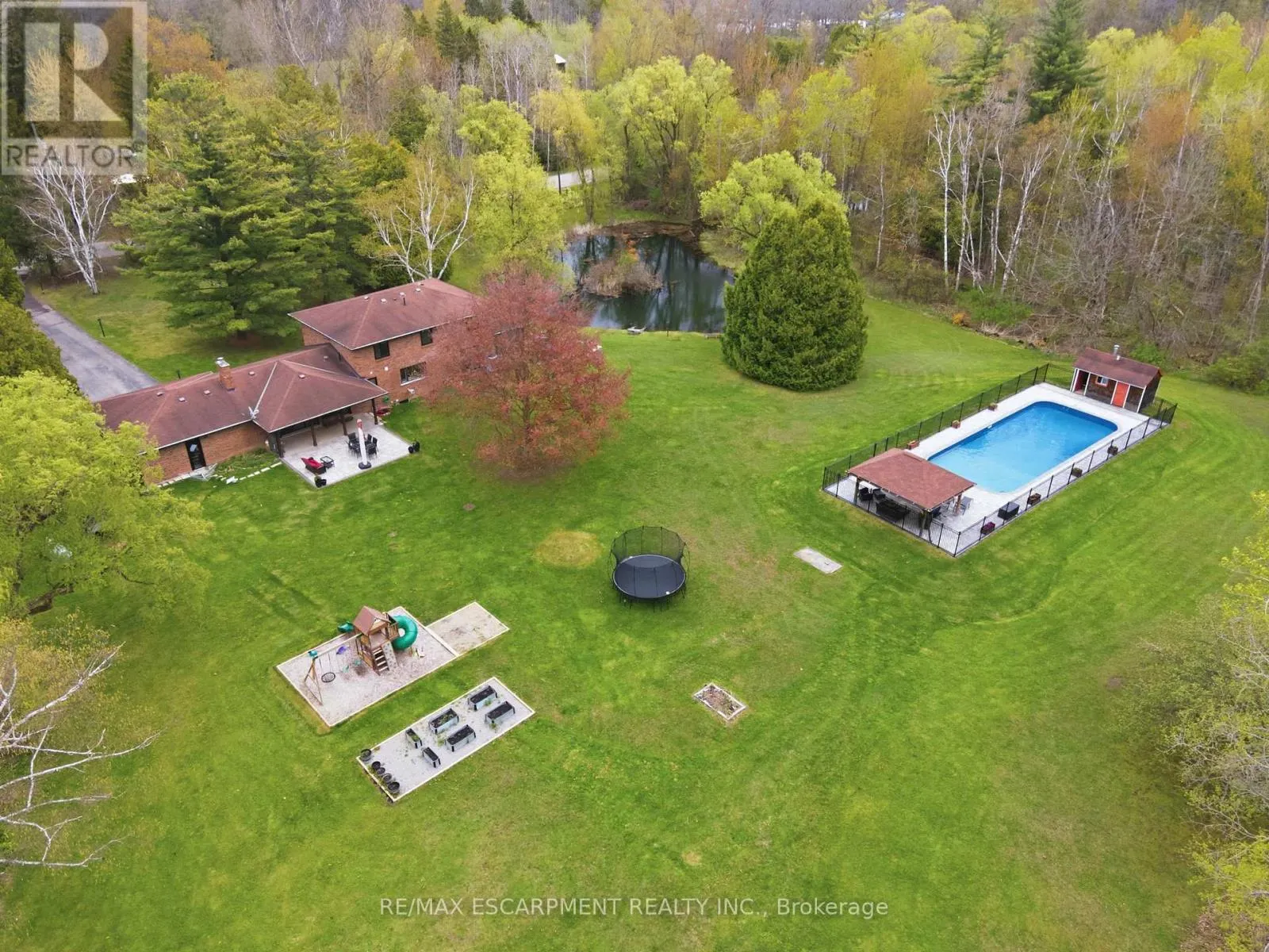 3918 MADDAUGH ROAD