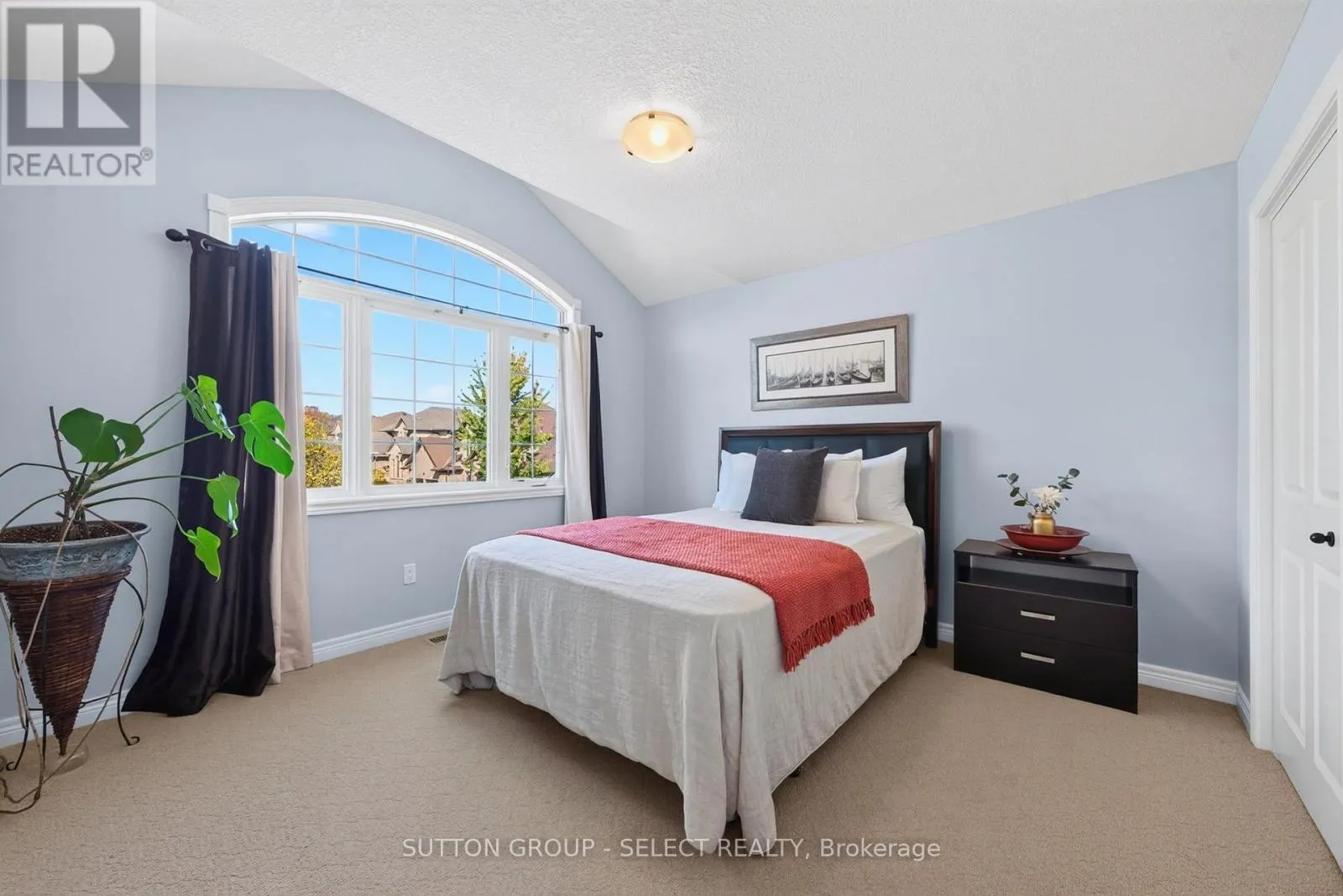 563 FIREFLY DRIVE