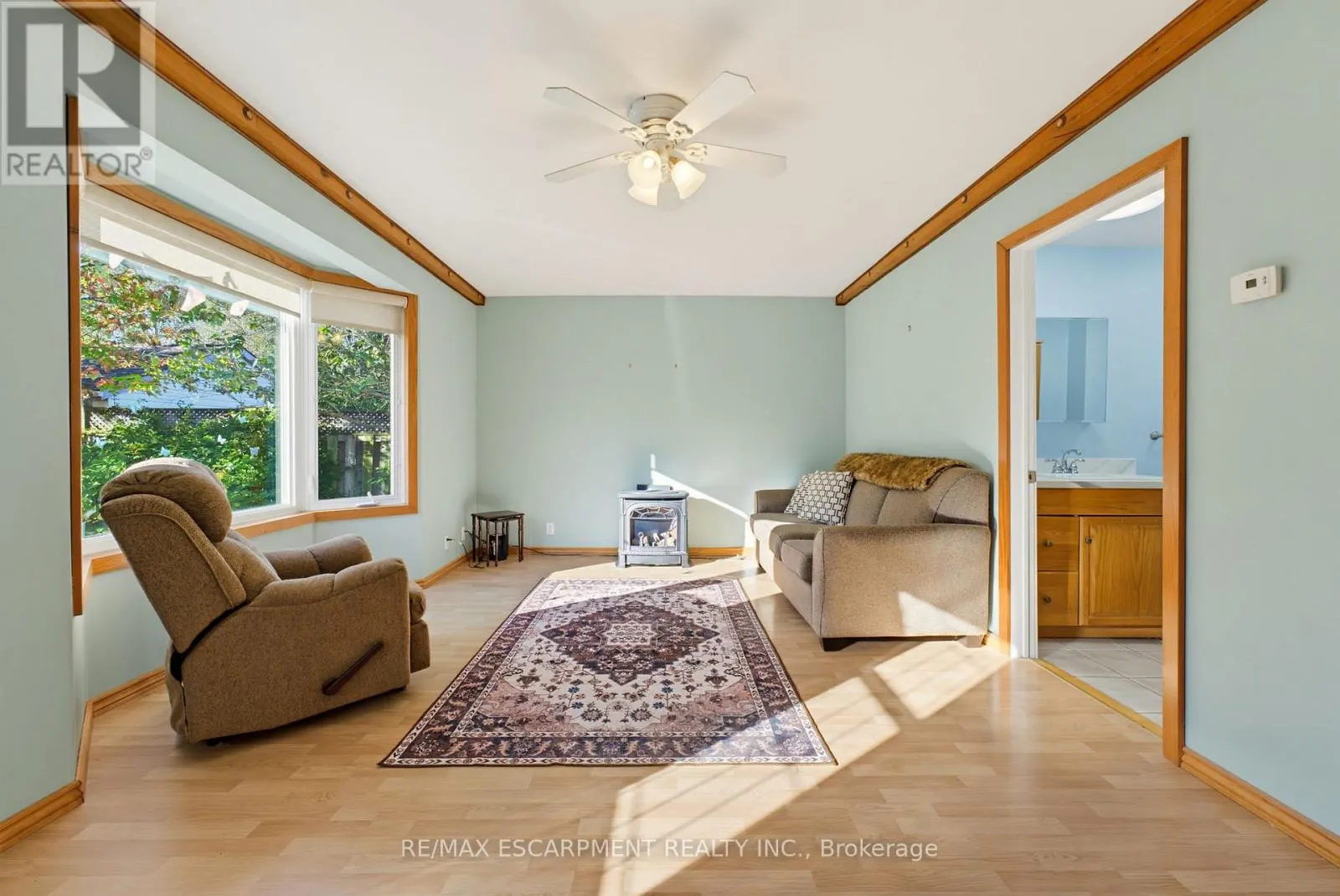 9 SPENCER AVENUE