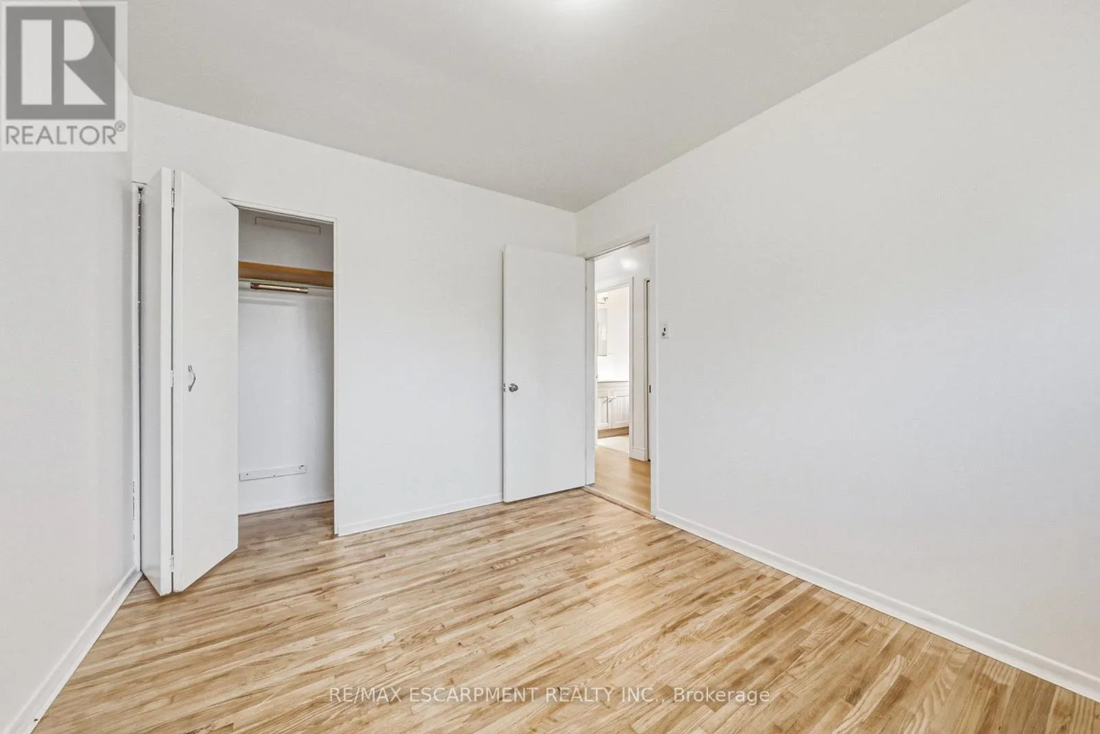 928 UPPER GAGE AVENUE