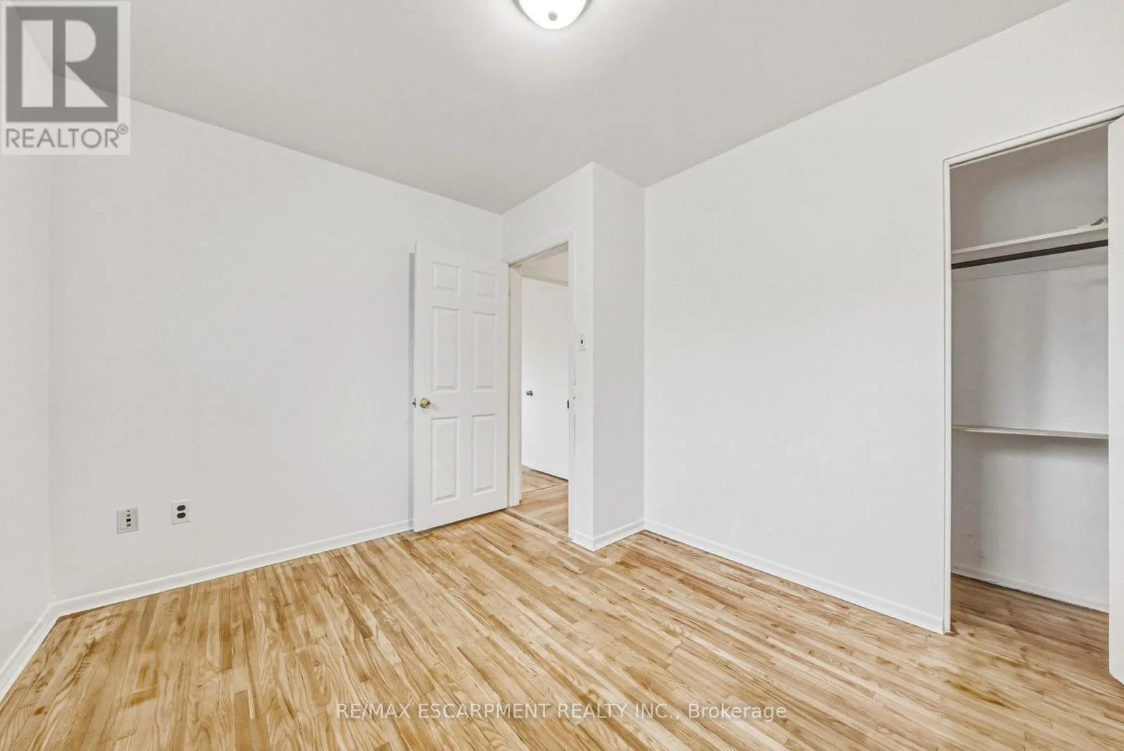 928 UPPER GAGE AVENUE