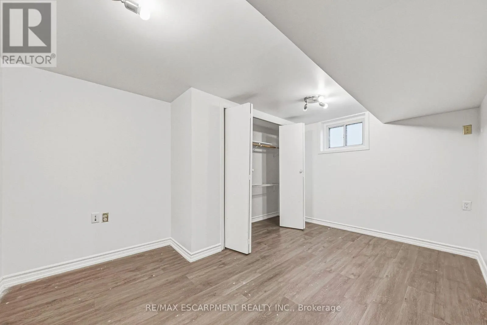928 UPPER GAGE AVENUE