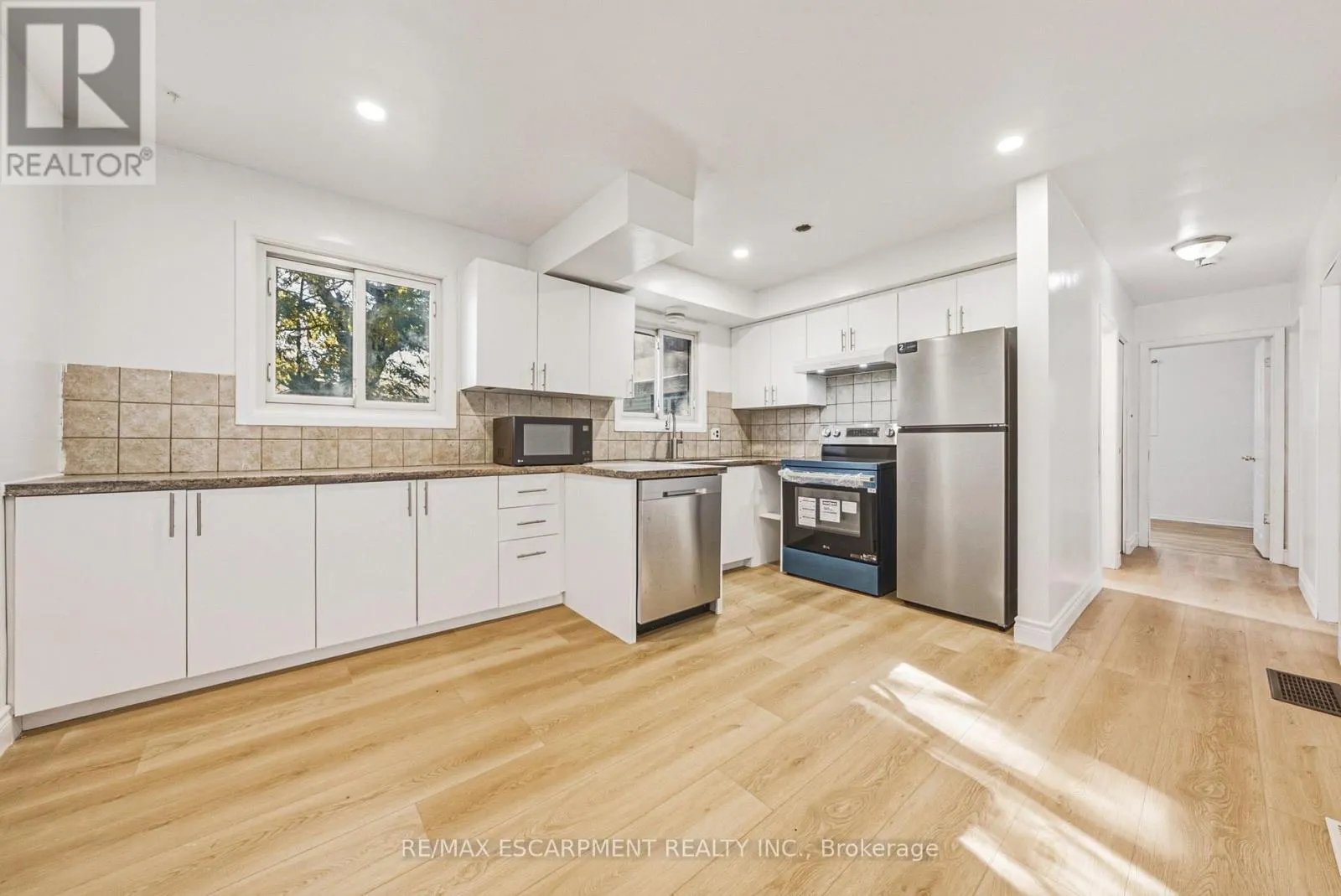 928 UPPER GAGE AVENUE