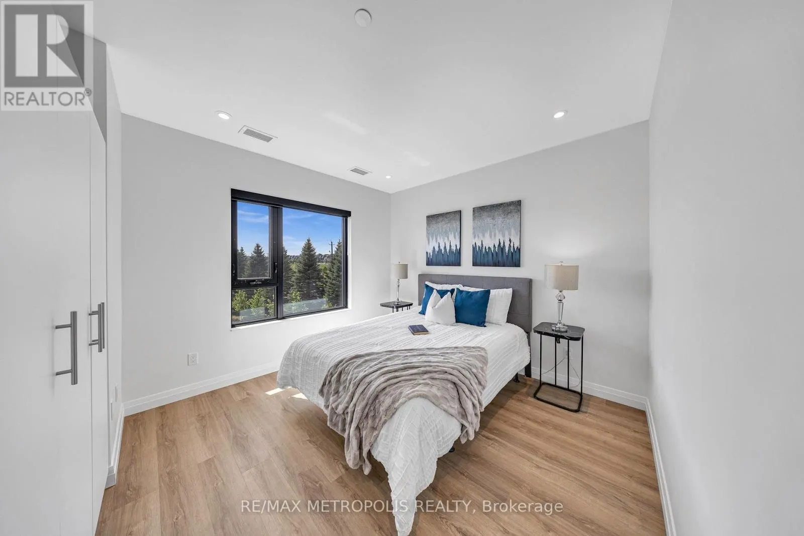 322 - 525 NEW DUNDEE ROAD