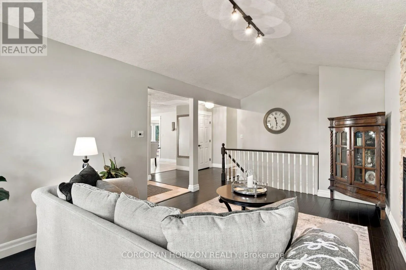 27 COSTAIN COURT