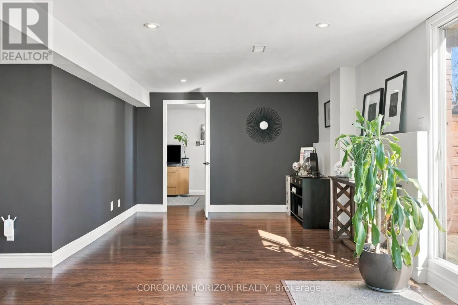 27 COSTAIN COURT