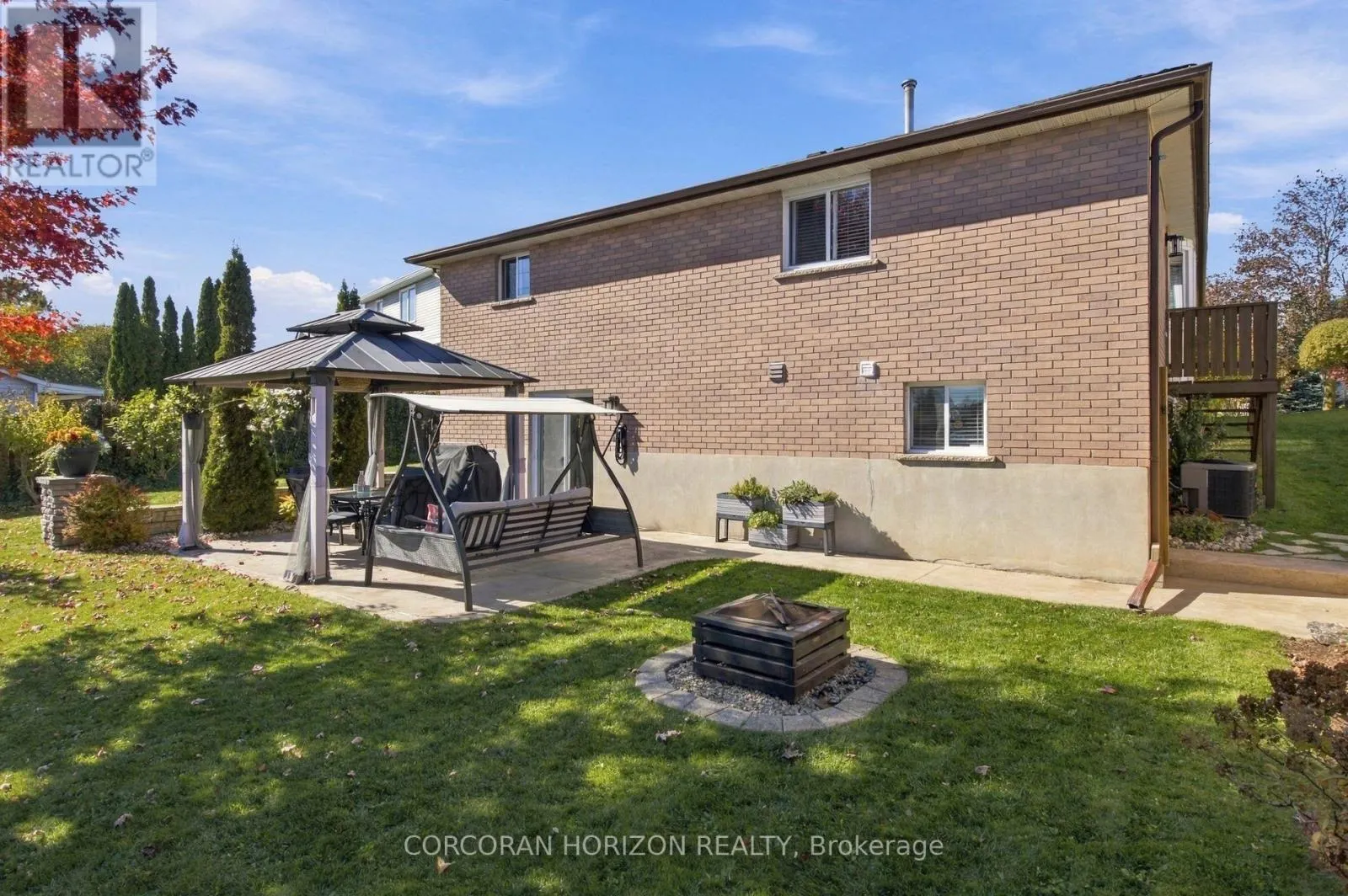 27 COSTAIN COURT