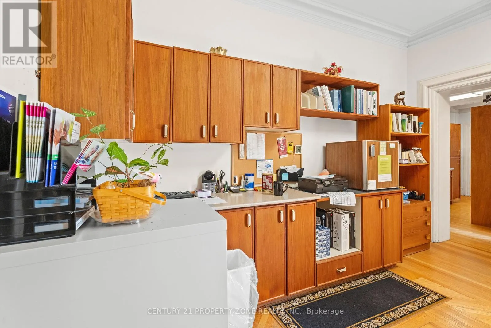 436 SECOND STREET E