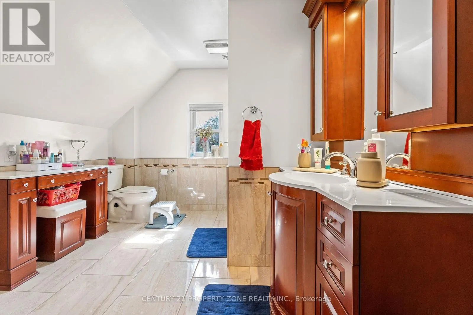 436 SECOND STREET E