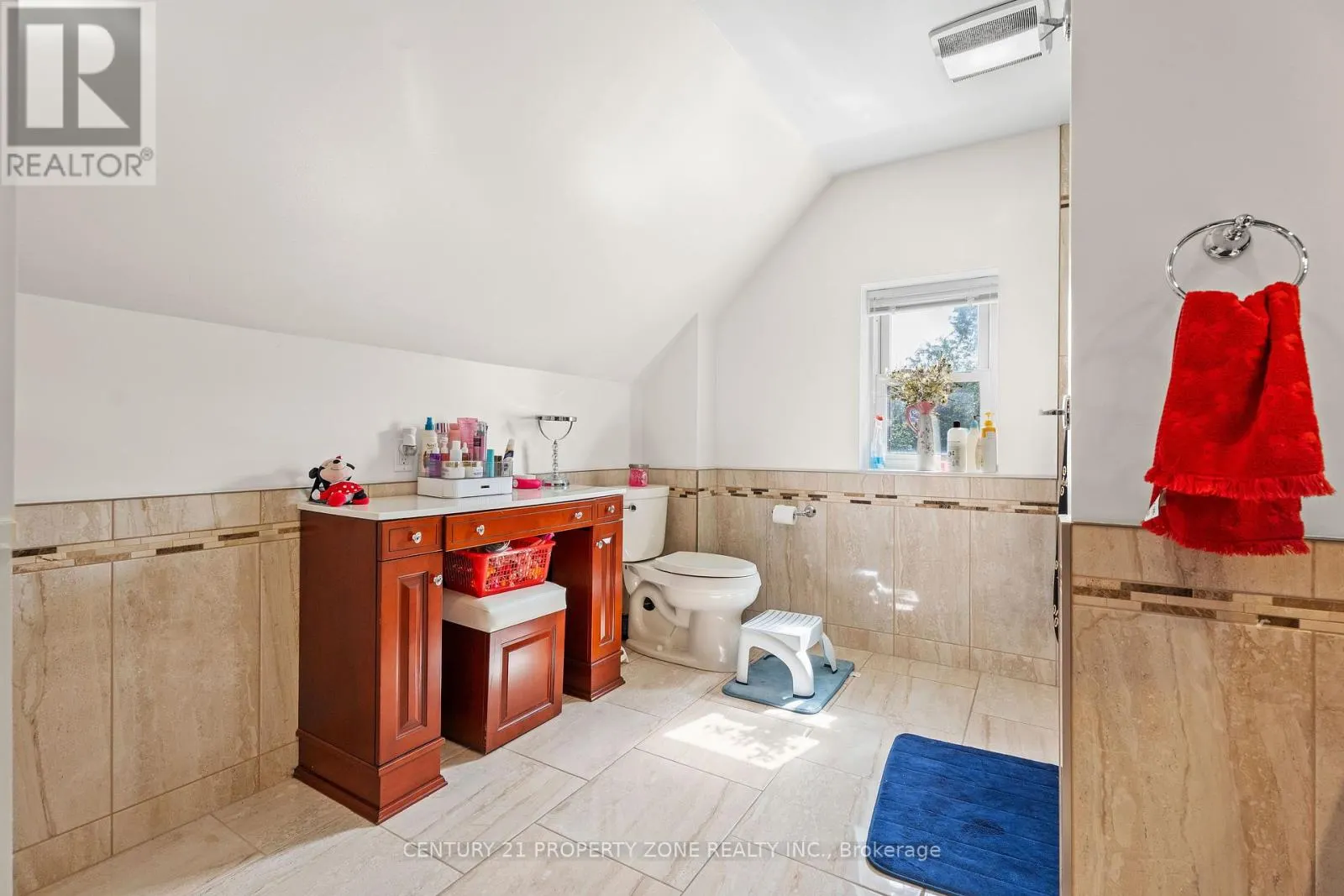 436 SECOND STREET E