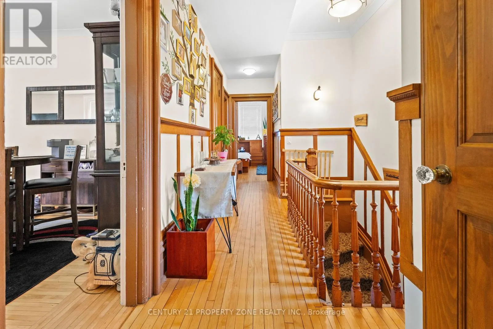 436 SECOND STREET E