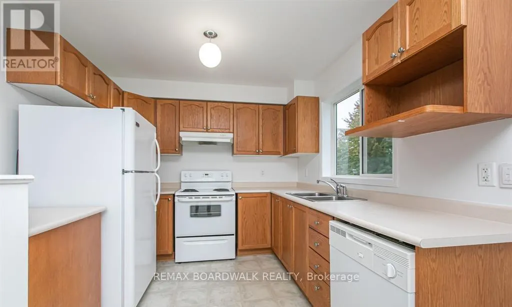 250 GERSHWIN PRIVATE