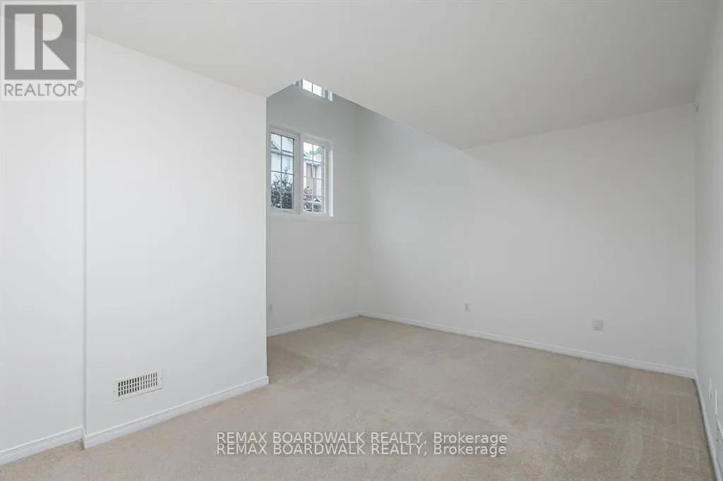 250 GERSHWIN PRIVATE