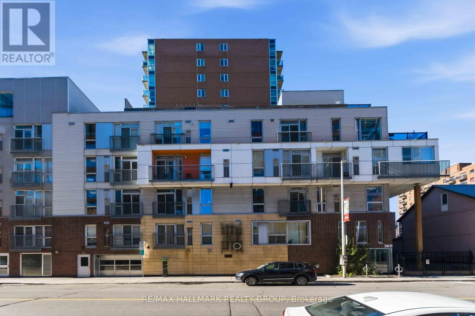 405 - 360 CUMBERLAND STREET