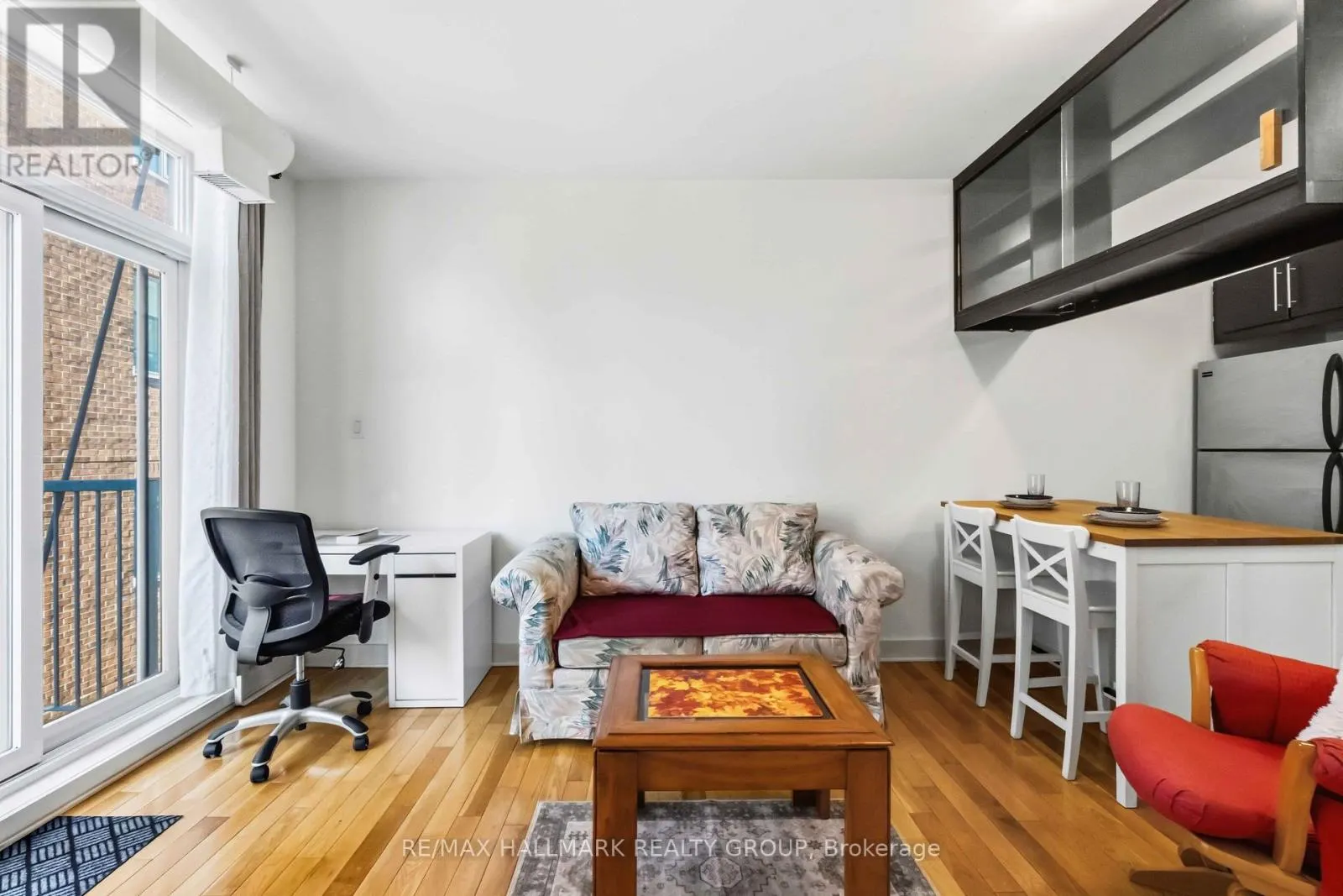 405 - 360 CUMBERLAND STREET