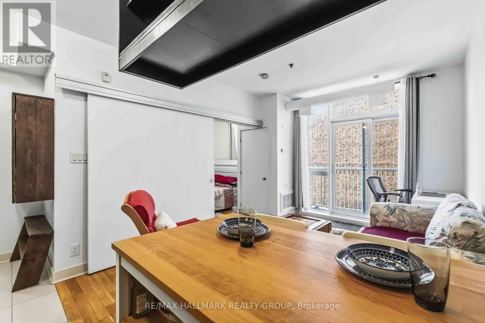 405 - 360 CUMBERLAND STREET