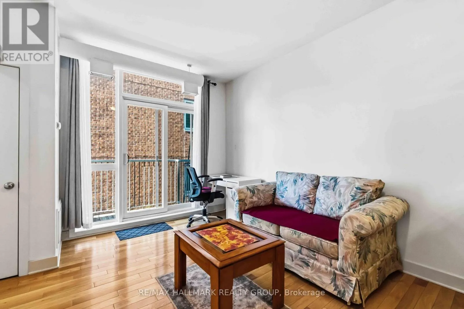405 - 360 CUMBERLAND STREET