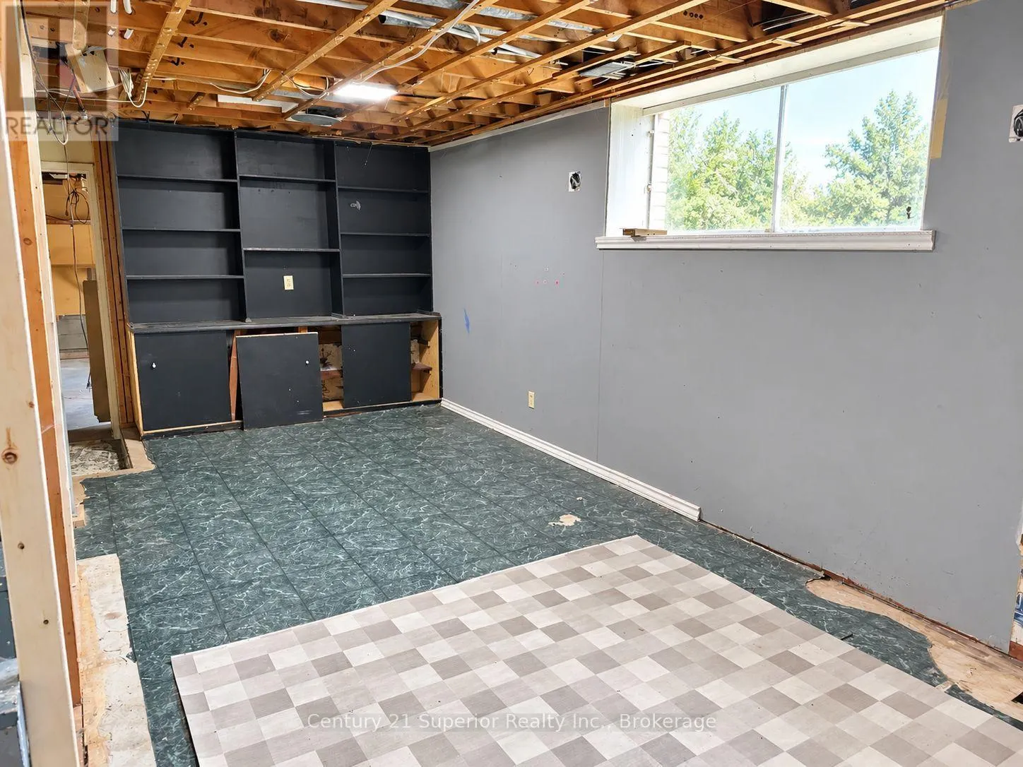 162 GREENMANTLE DRIVE